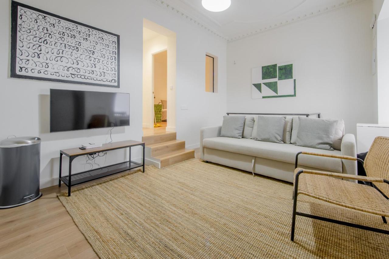 Modern Apt & Cool Interior Design En El Retiro Lägenhet Madrid Exteriör bild