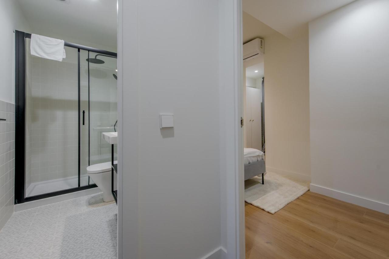 Modern Apt & Cool Interior Design En El Retiro Lägenhet Madrid Exteriör bild