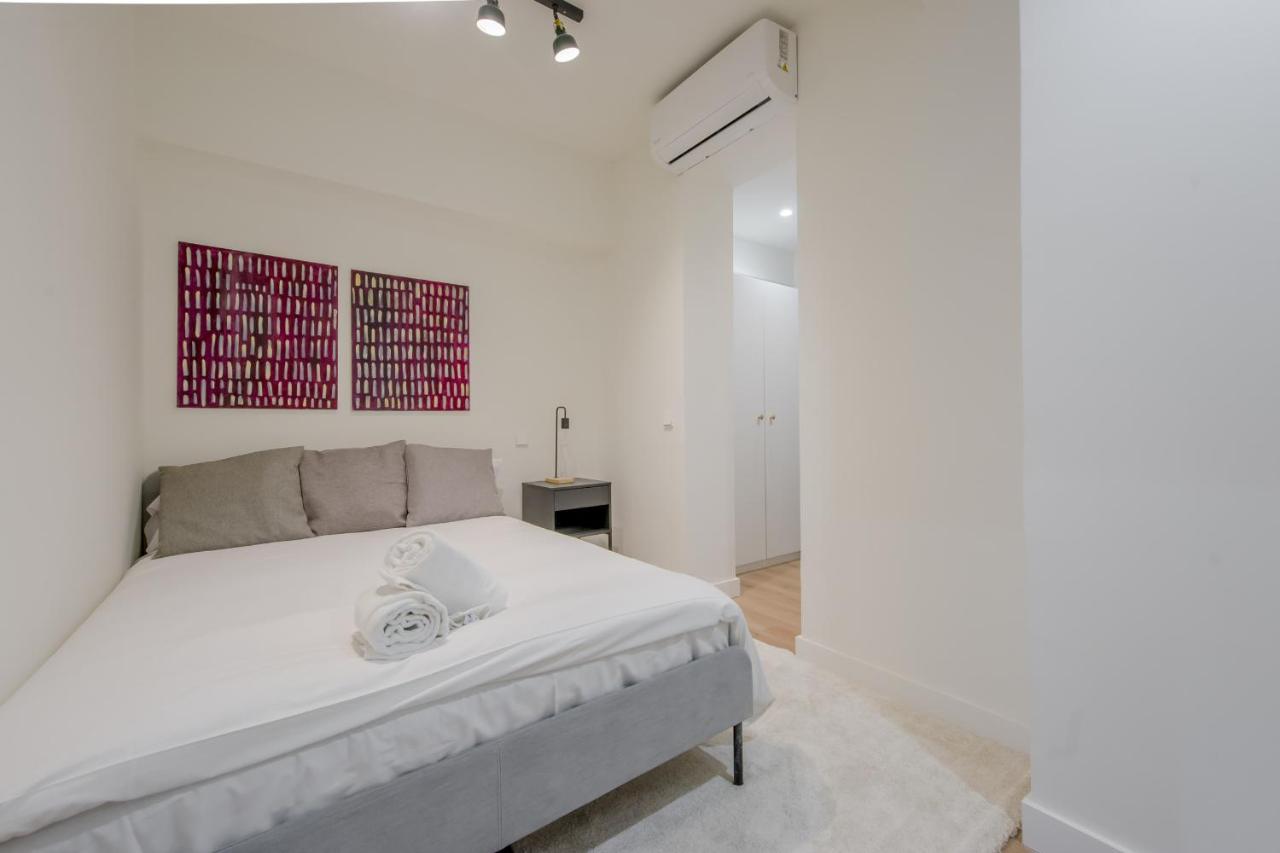 Modern Apt & Cool Interior Design En El Retiro Lägenhet Madrid Exteriör bild